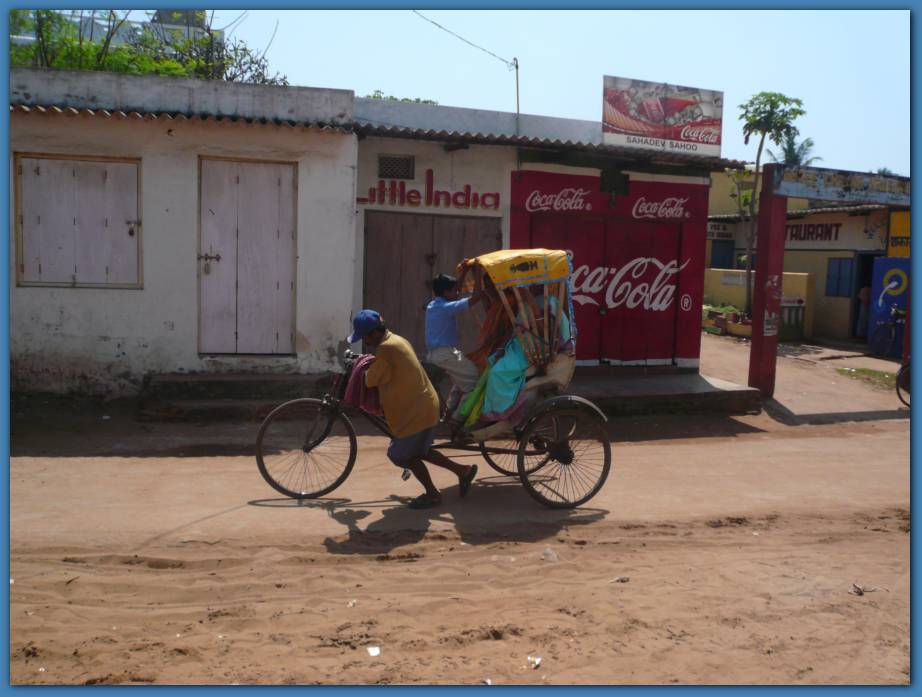 900x674 pixels (73K)